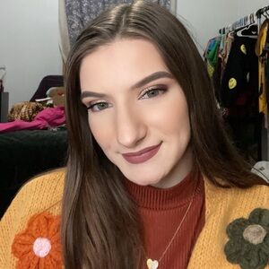 Meet your Posher, Alanah